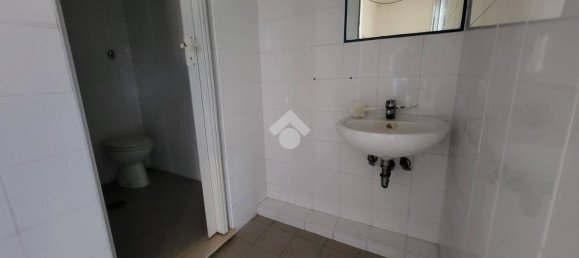 Imóvel comercial de 1 divisão em Pomezia, Italy N.º 225592 42