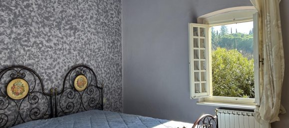 Casa de 6 habitaciónes en Arezzo, Italy No. 62930 7