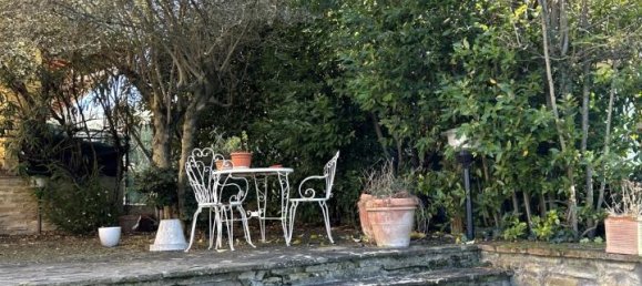 Casa de 6 habitaciónes en Arezzo, Italy No. 62930 4