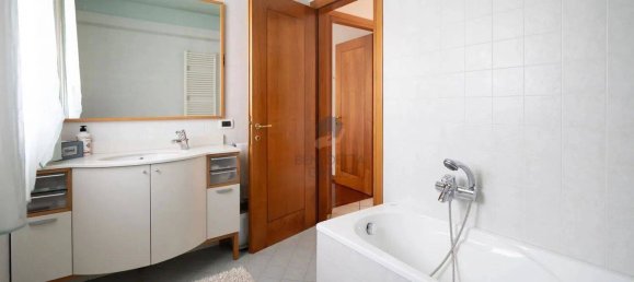 Villa de 7 dormitorios en Altivole, Italy No. 260302 15