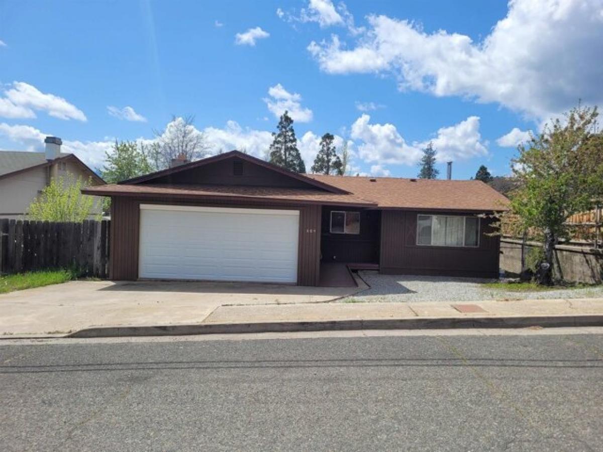 3 bedrooms House in Yreka, USA No. 429585