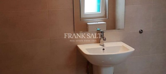 1 bedroom Penthouse in Sliema, Malta No. 9229 12