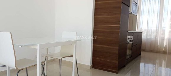 1 bedroom Penthouse in Sliema, Malta No. 9229 5
