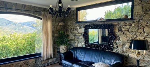 3 bedrooms Villa in Levanto, Italy No. 320756 5