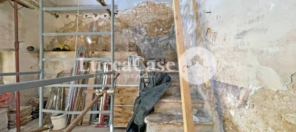 5 rooms House in Lucca, Italy No. 104648 37