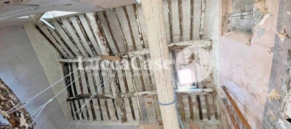 5 rooms House in Lucca, Italy No. 104648 33