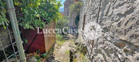 5 rooms House in Lucca, Italy No. 104648 18