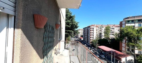 4-salle Appartement à Rome, Italy No. 280013 8