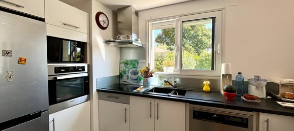 Casa de 3 dormitorios en Vergeroux, France No. 277499 5