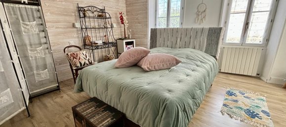 Casa de 3 dormitorios en Vergeroux, France No. 277499 6