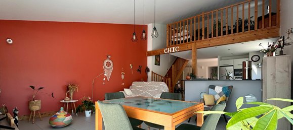 Casa de 3 dormitorios en Vergeroux, France No. 277499 2