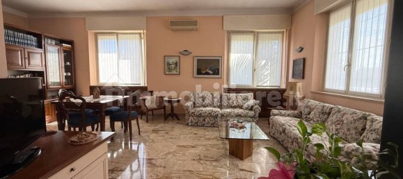3 Schlafzimmer Villa in Castel Gabbiano, Italy, Nr. 354241 8