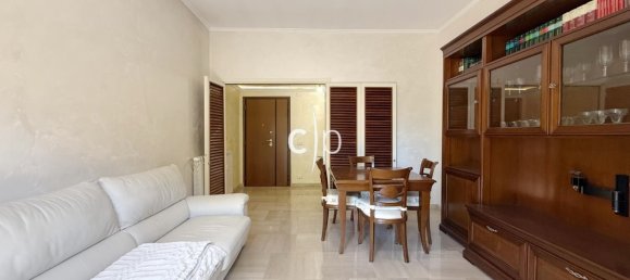 4 bedrooms Apartment in Rome, Italy No. 377749 4