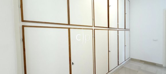 4 bedrooms Apartment in Rome, Italy No. 377749 14