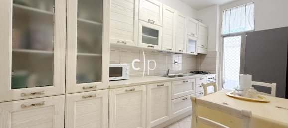 4 bedrooms Apartment in Rome, Italy No. 377749 11