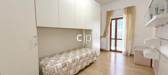 4 bedrooms Apartment in Rome, Italy No. 377749 20