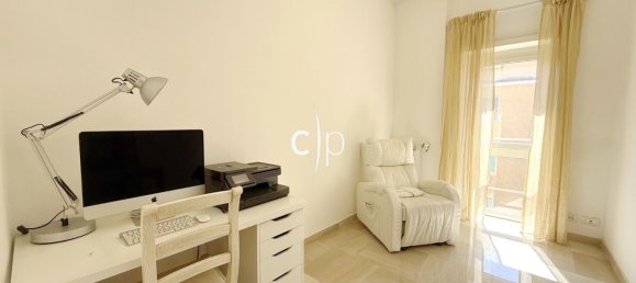 4 bedrooms Apartment in Rome, Italy No. 377749 23