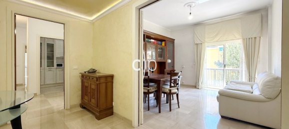 4 bedrooms Apartment in Rome, Italy No. 377749 5