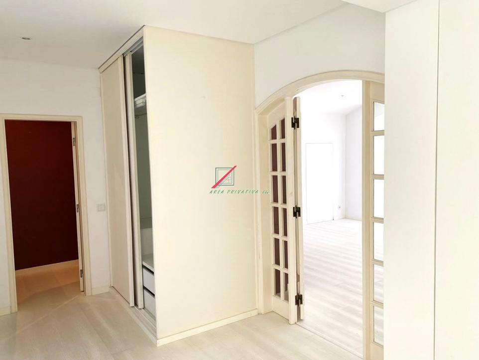 4 bedrooms Apartment in Cascais, Portugal No. 61552