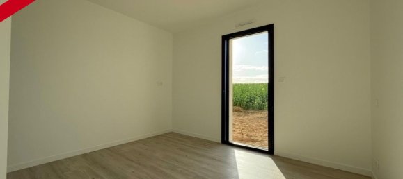 3 bedrooms House in Malestroit, France No. 265780 13