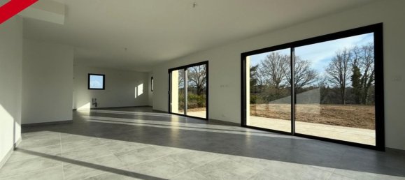 3 bedrooms House in Malestroit, France No. 265780 16