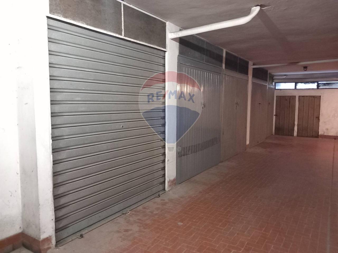 1 room Garage in Genoa, Italy No. 123474