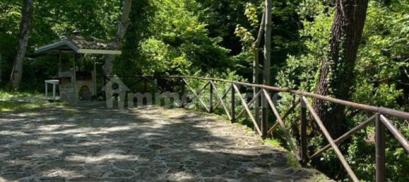 3 bedrooms House in Pietracamela, Italy No. 103020 3