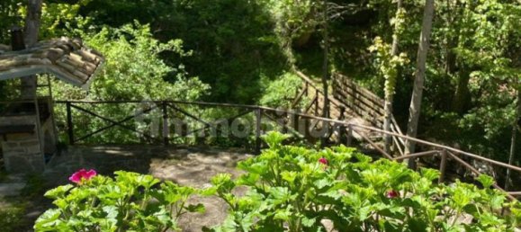 3 bedrooms House in Pietracamela, Italy No. 103020 5