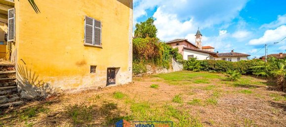 3 غرف نوم منزل في Envie, Italy رقم 350146 9