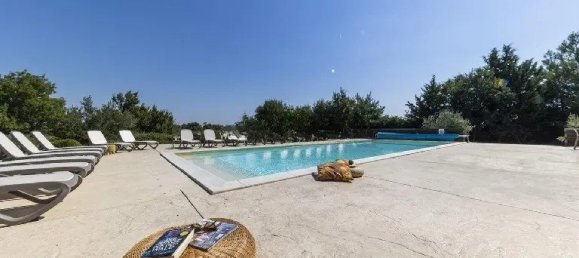 13 Schlafzimmer Villa in Zerava, Croatia, Nr. 159 10