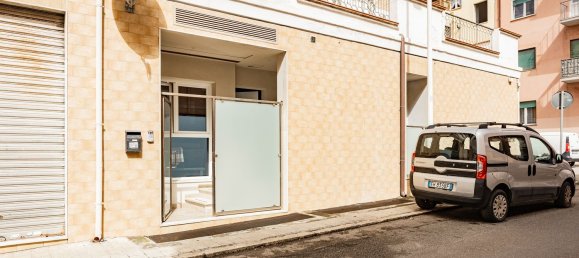 2 rooms Apartment in Cagliari, Italy No. 98821 2