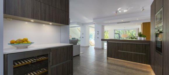 6 bedrooms Villa in Marbella, Spain No. 119267 32