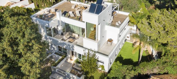 6 bedrooms Villa in Marbella, Spain No. 119267 3