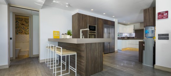 6 bedrooms Villa in Marbella, Spain No. 119267 30