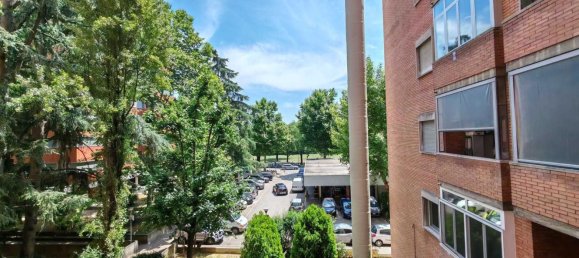 2 bedrooms Apartment in Bologna, Italy No. 341168 10