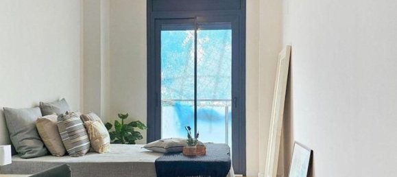 3 Schlafzimmer Doppelhaus in Cornella De Llobregat, Spain, Nr. 81490 29