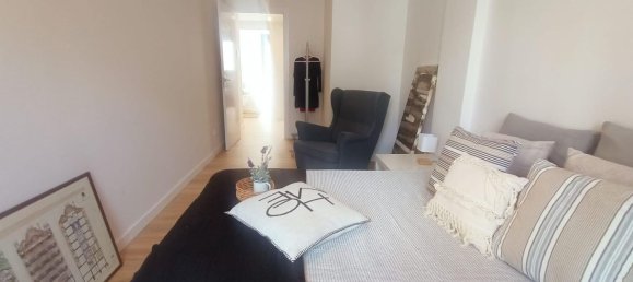 3 Schlafzimmer Doppelhaus in Cornella De Llobregat, Spain, Nr. 81490 15