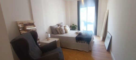 3 Schlafzimmer Doppelhaus in Cornella De Llobregat, Spain, Nr. 81490 12