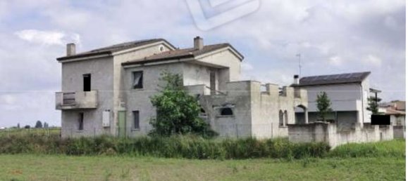 3 chambres Villa à Giacciano con Baruchella, Italy No. 341393 22