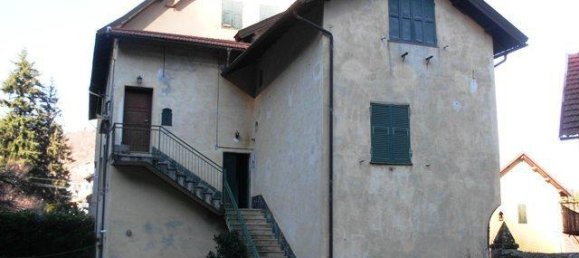 Apartamento de 5 habitaciónes en Urbe, Italy No. 7207 3