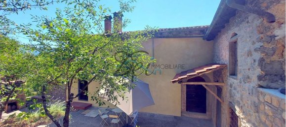 5 bedrooms House in Molazzana, Italy No. 169183 10