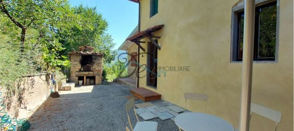 5 bedrooms House in Molazzana, Italy No. 169183 9