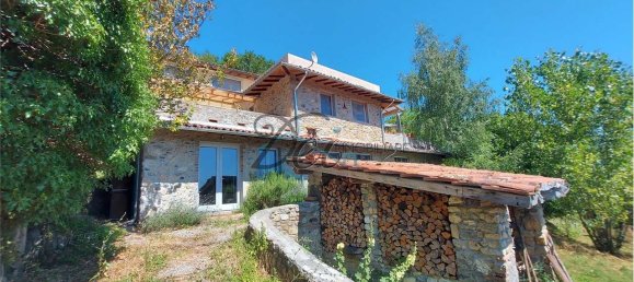 5 bedrooms House in Molazzana, Italy No. 169183 3