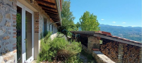 5 bedrooms House in Molazzana, Italy No. 169183 8