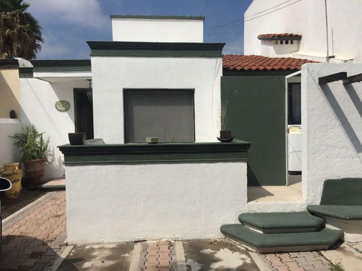 Casa de 3 dormitorios en Querétaro, Mexico No. 164602