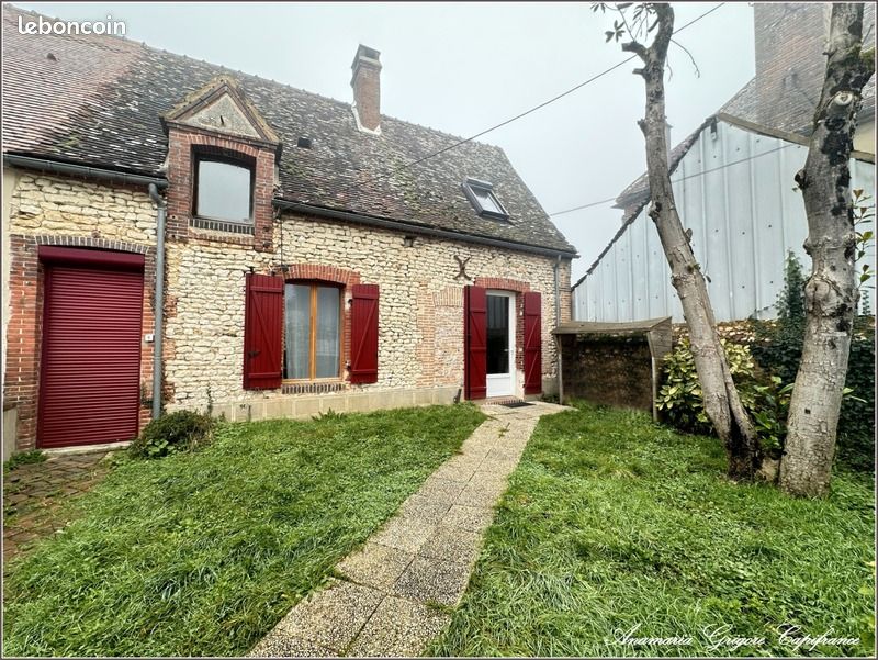 2 bedrooms Townhouse in Montlandon, France No. 39681