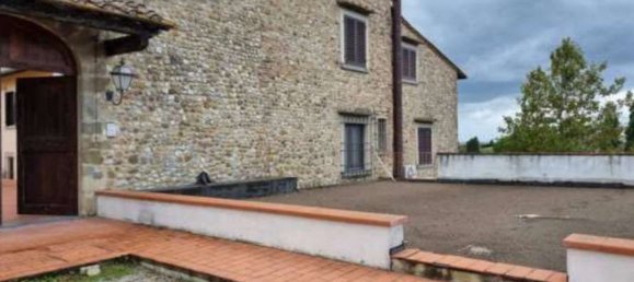 Дом с 9 спальнями в Монтеспертоли, Италия № 325361 2