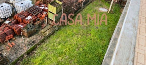 348m² Commercial property in Calendasco, Italy No. 164065 2