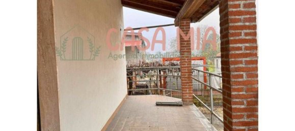 348m² Commercial property in Calendasco, Italy No. 164065 11