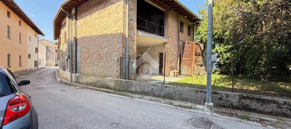 4 chambres Maison à Udine, Italy No. 320831 29